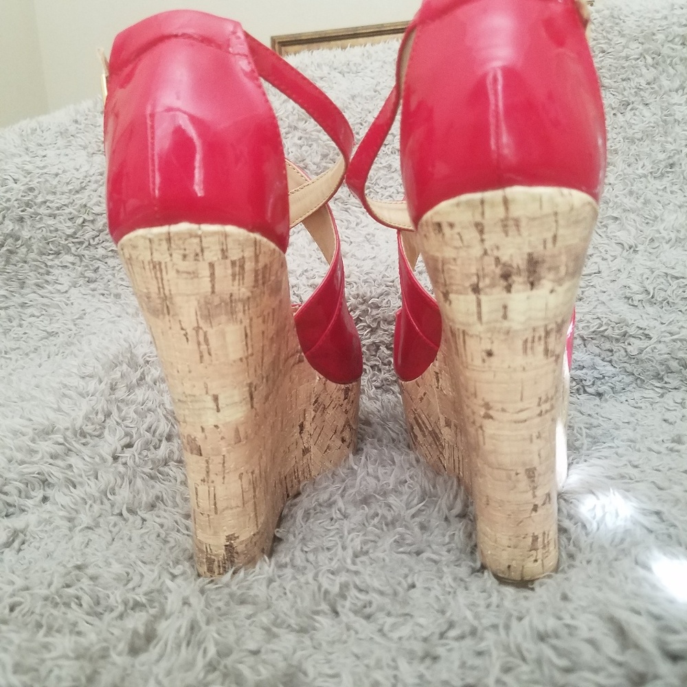 Shoes - Picture 4 of 5